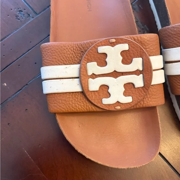Tory Burch Tan Leather Slide Sandals with White Stripes - Picture 4 of 8
